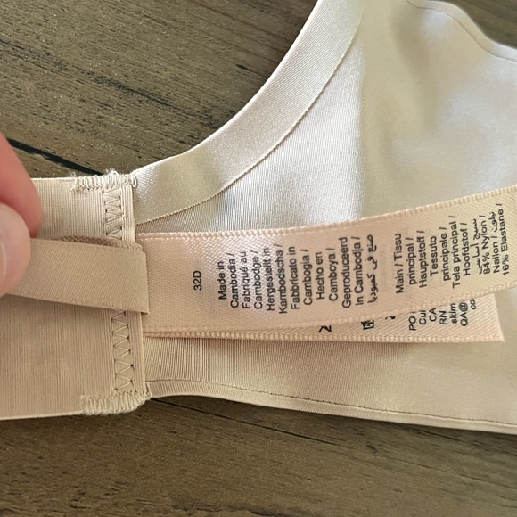 Skims Ultimate Teardrop Pushup Bra - Picture 4 of 5